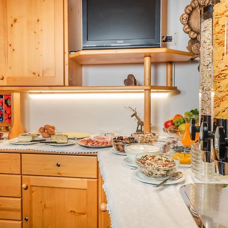 Garni La Grambla Hotel Selva di Val Gardena Luaran gambar