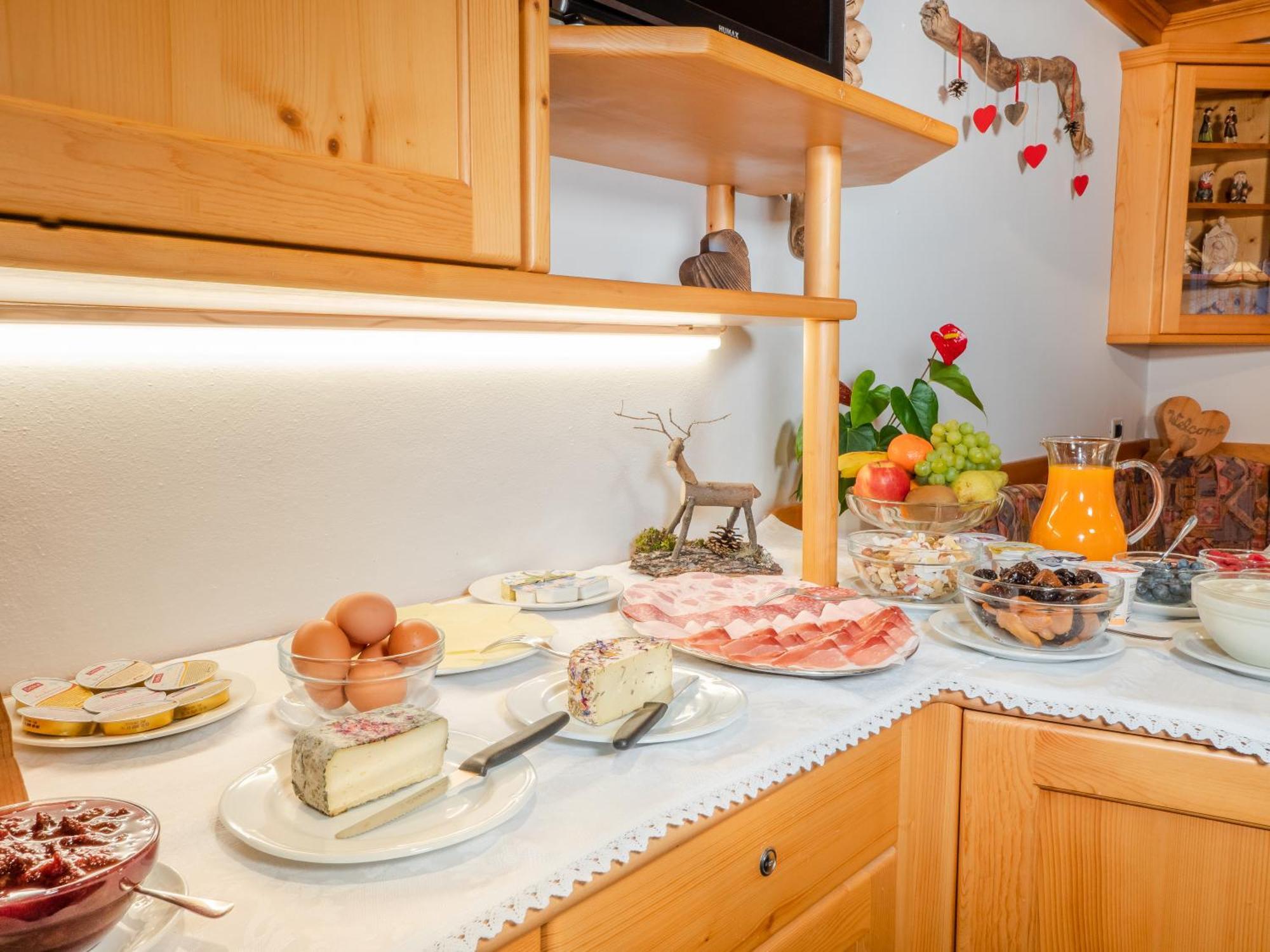 Garni La Grambla Hotel Selva di Val Gardena Luaran gambar