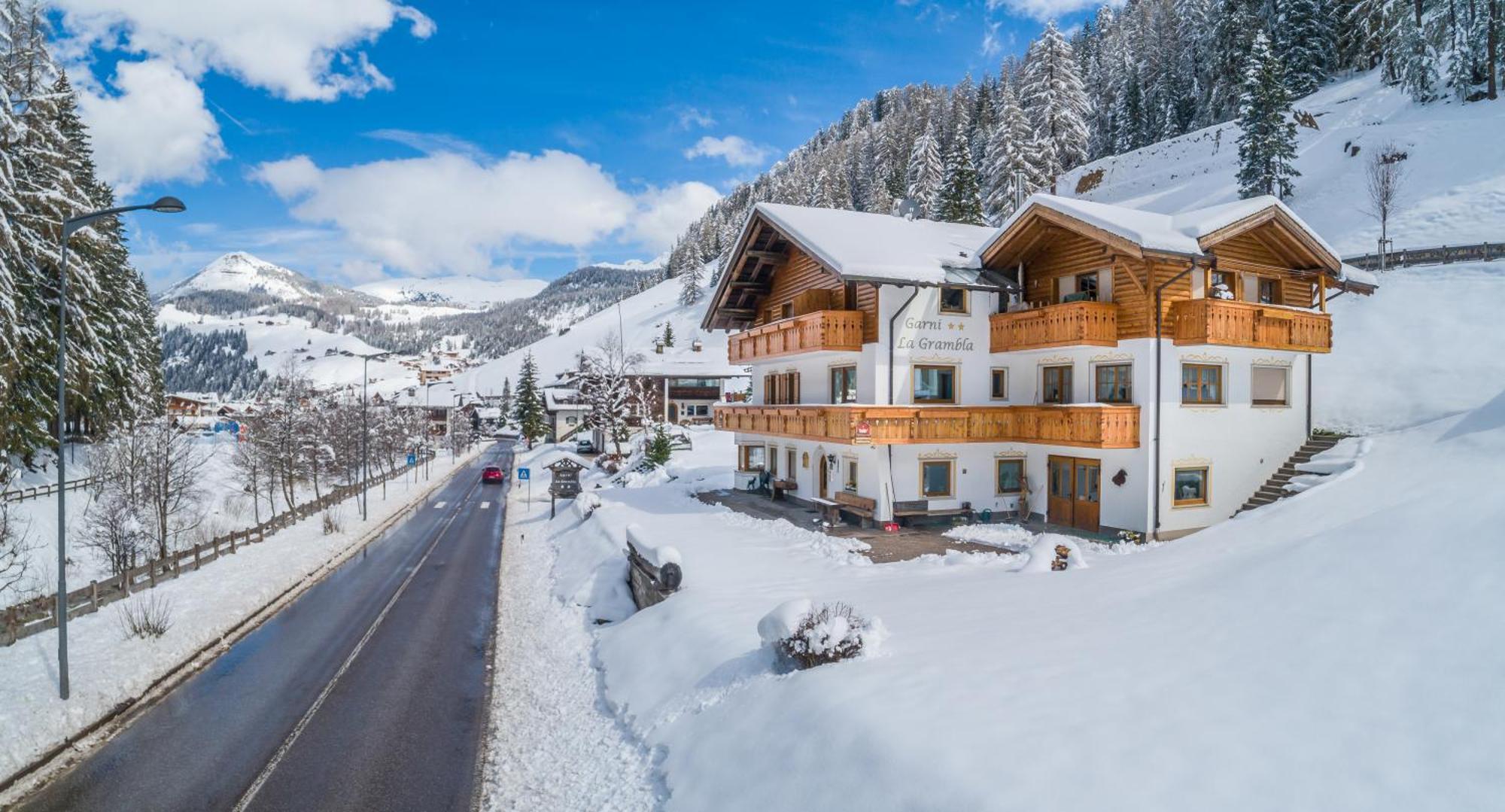 Garni La Grambla Hotel Selva di Val Gardena Luaran gambar