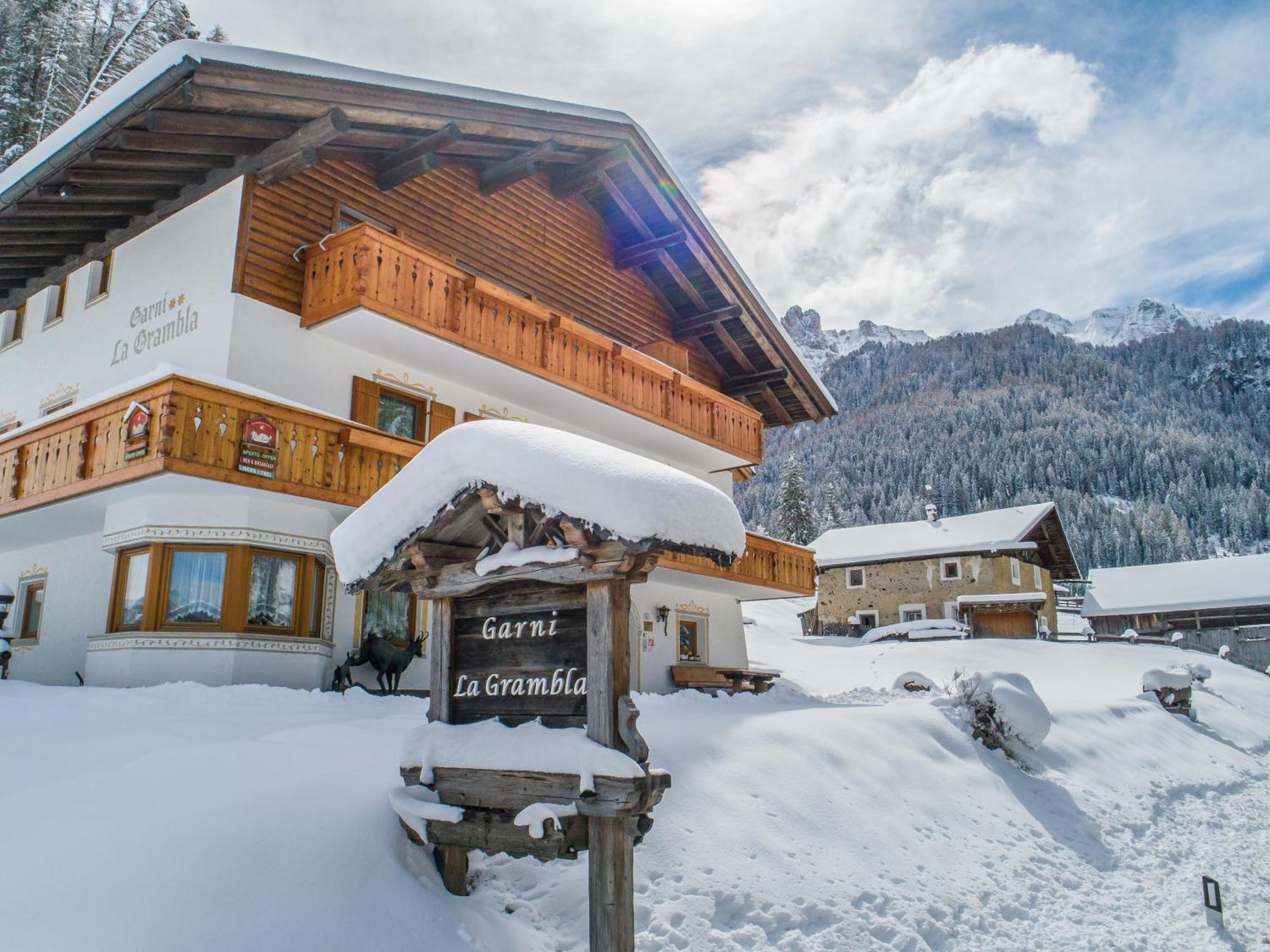 Garni La Grambla Hotel Selva di Val Gardena Luaran gambar