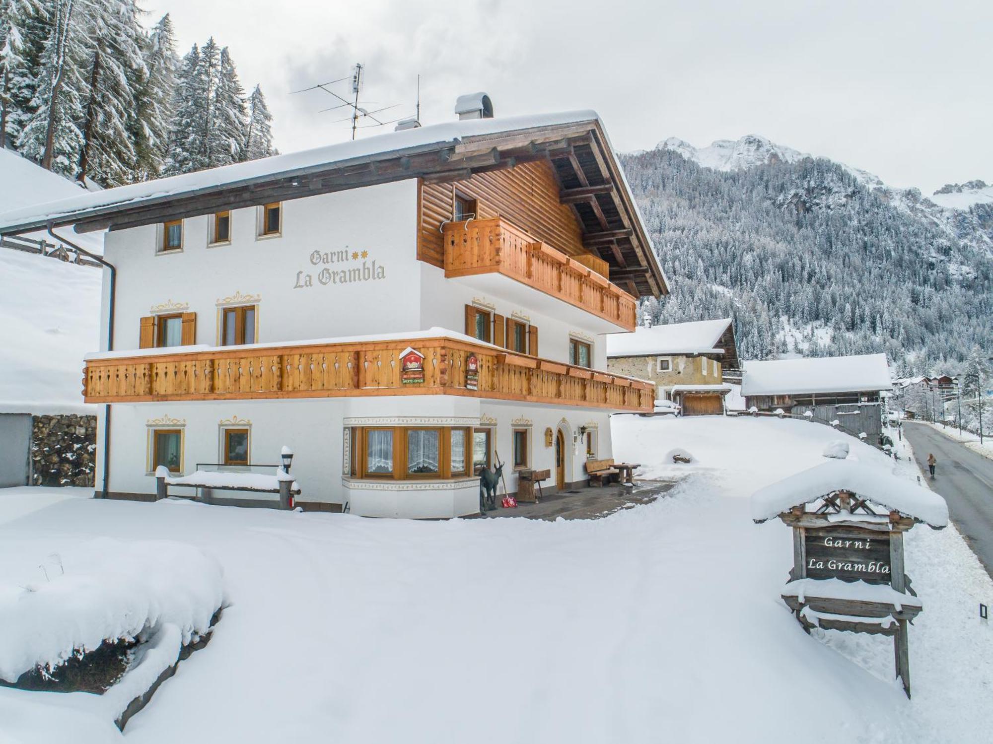 Garni La Grambla Hotel Selva di Val Gardena Luaran gambar